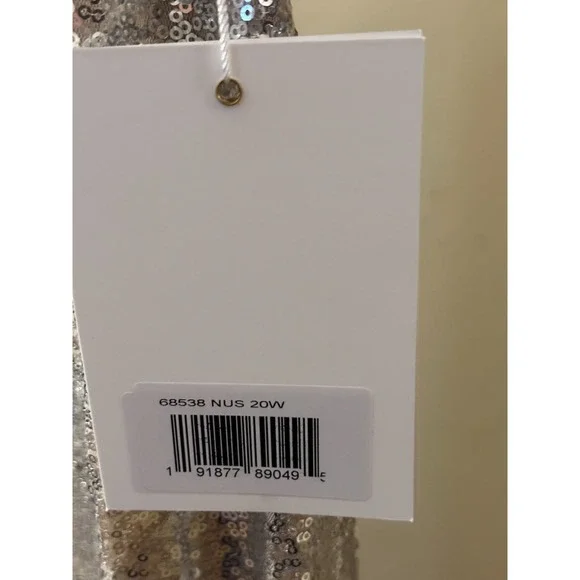NWTMac Duggal 68538 Nude Silver Sequin Sleeveless Column Gown 20W - $398